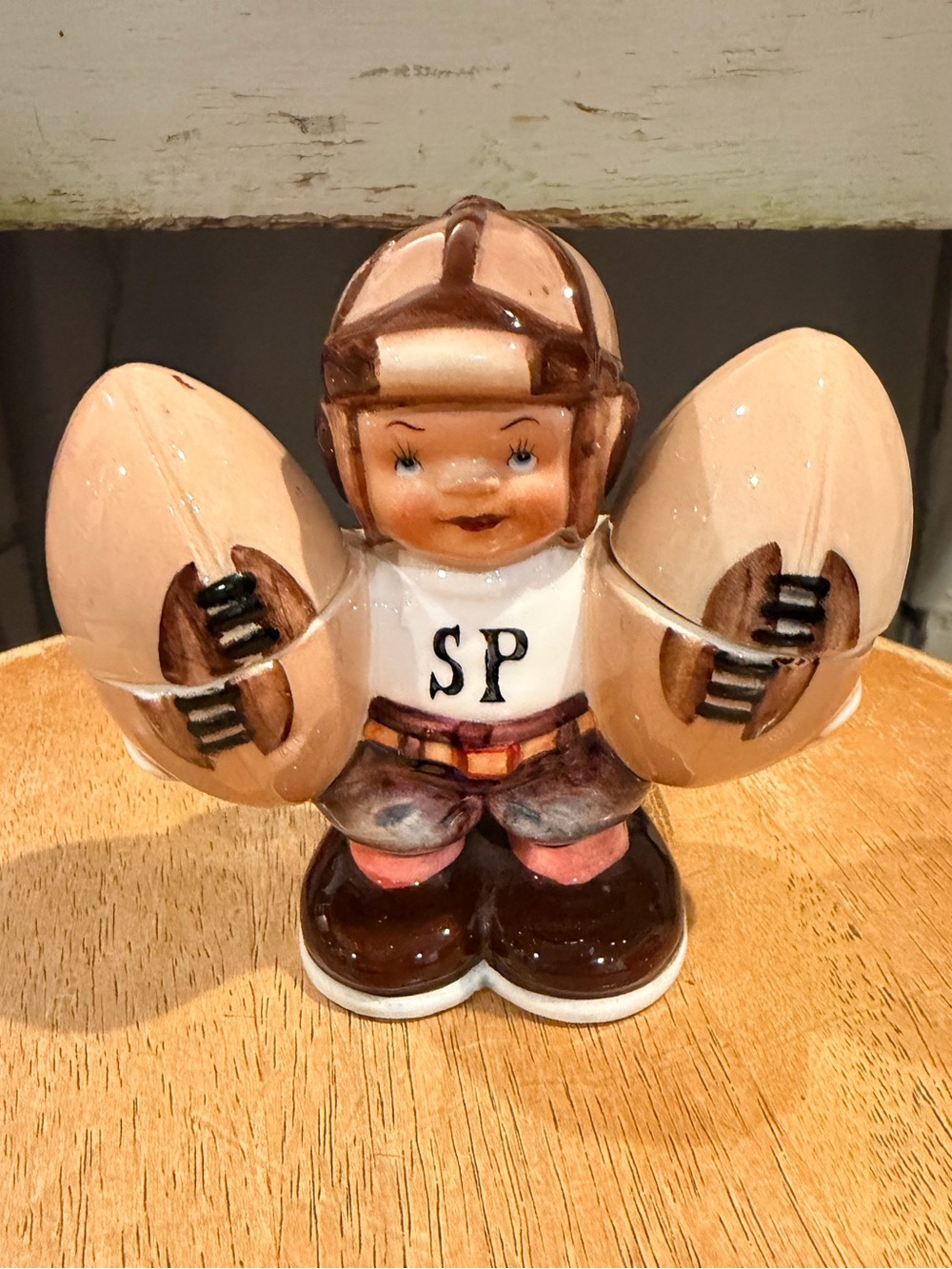 Ucagco Football Player Novelty Salt and Pepper Shakers